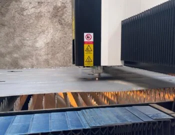 Bagaimana Laser Cutting Plat Besi Menghasilkan Presisi?